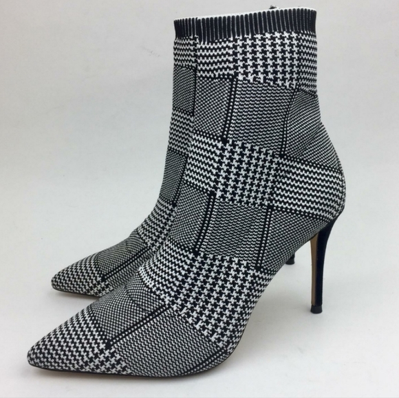 Houndstooth Ankle Boots - Picture 4 of 9